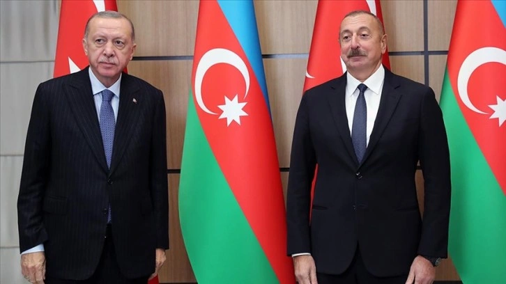 Azerbaycan Cumhurbaşkanı Aliyev: Tarihi kılıç Türkiye ile baş başa yazıyoruz