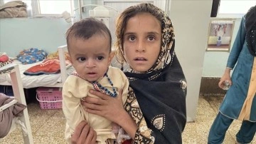 Afganistan'da açlık sonuç 20 yılda yaşanmış olan savaştan henüz aşkın dirilik alabilir